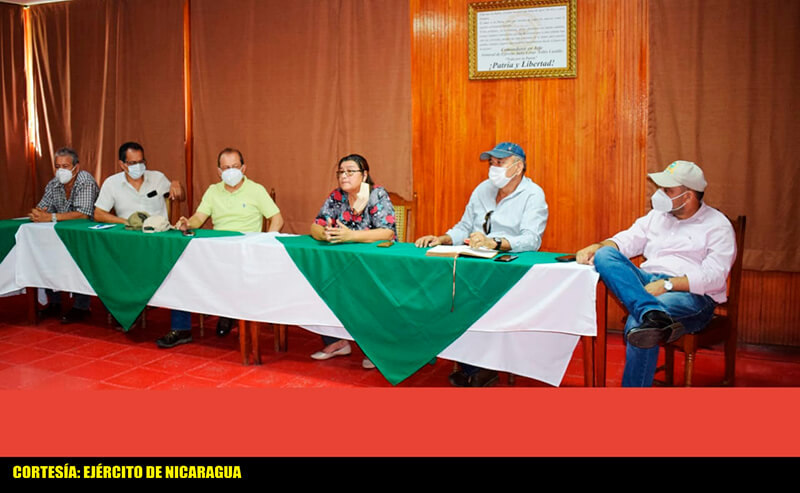 ejercito-de-nicaragua-en-reunion-asociacion-ganaderos-matagalpa